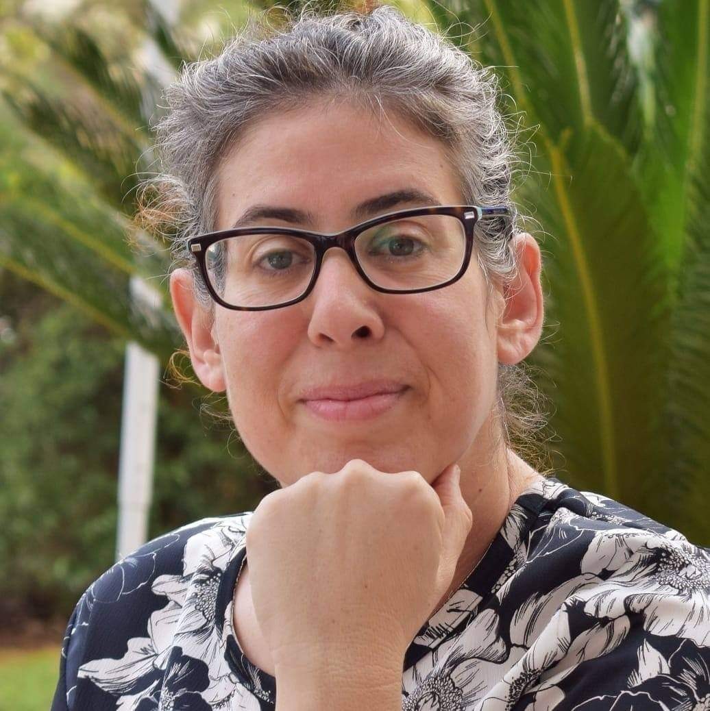 כוחו של הרגע- חירות פנימית במפגשים חינוכיים טעונים- סדנת סימולציה בחינוך: התנסות במצבים הלקוחים מהשדה החינוכי – מול שחקנים מקצועיים במרחב בטוח, חווייתי ומרגש